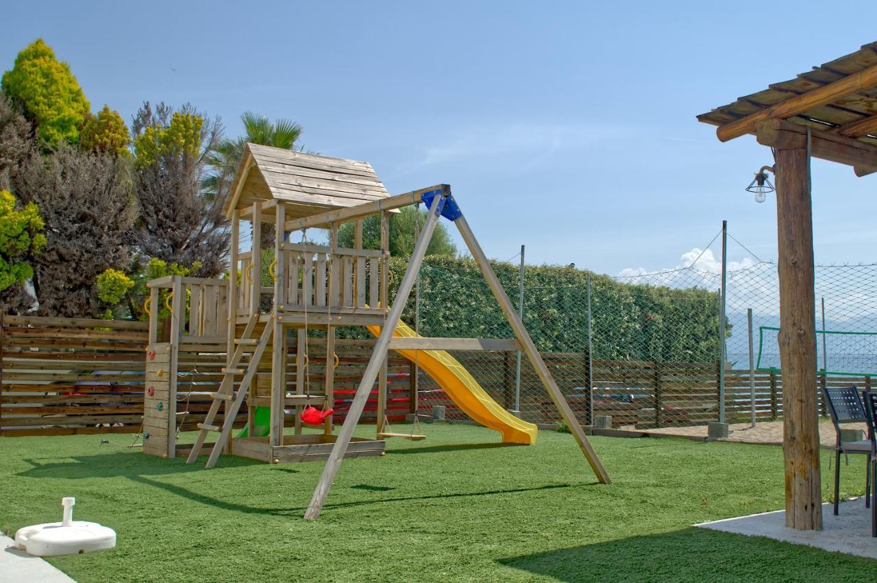 נפפקטוס Epipleon Luxury Suites -104- Δωμάτιο 35Τμ Με Βεράντα 35Τμ Μπροστά Στη Θάλασσα מראה חיצוני תמונה