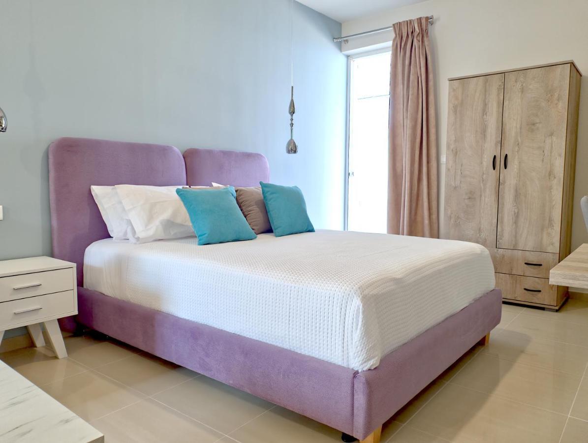 נפפקטוס Epipleon Luxury Suites -104- Δωμάτιο 35Τμ Με Βεράντα 35Τμ Μπροστά Στη Θάλασσα מראה חיצוני תמונה