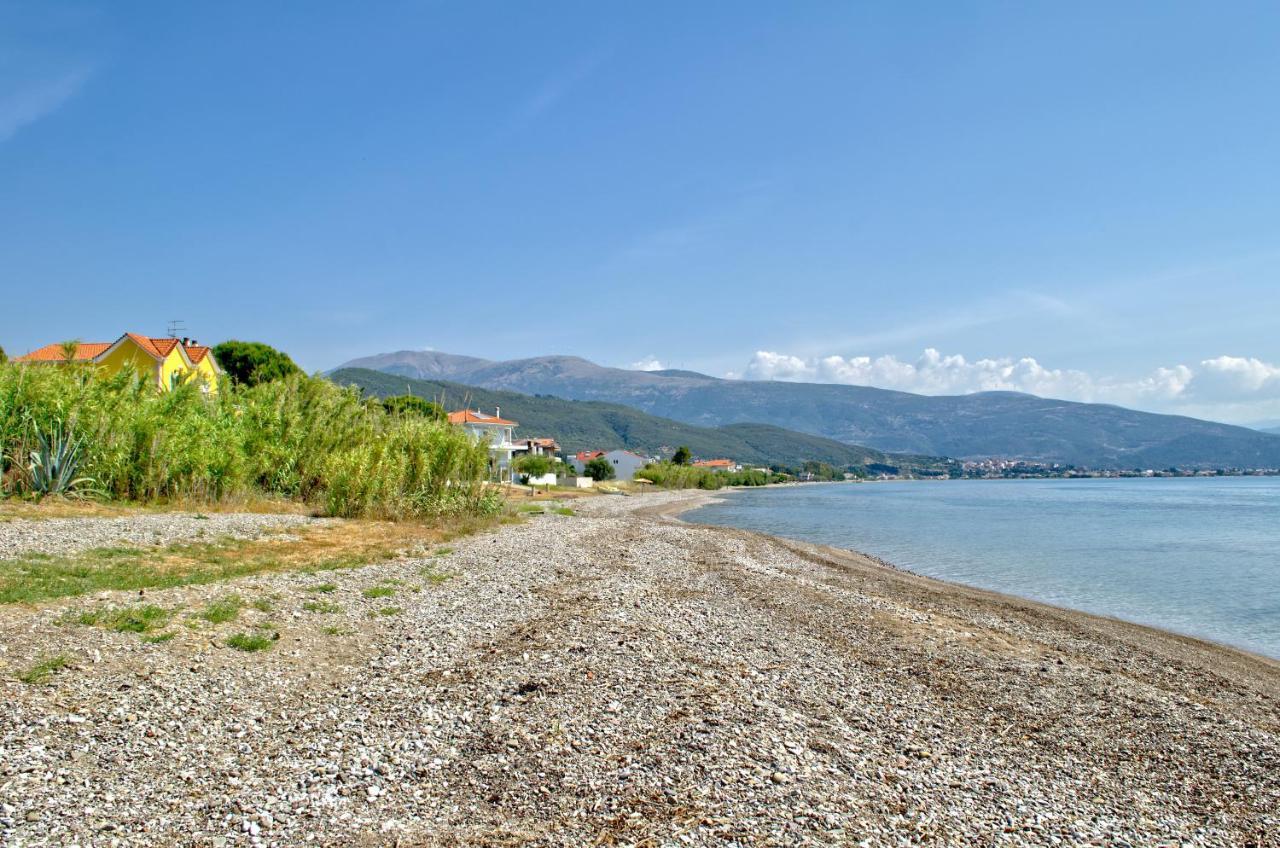 נפפקטוס Epipleon Luxury Suites -104- Δωμάτιο 35Τμ Με Βεράντα 35Τμ Μπροστά Στη Θάλασσα מראה חיצוני תמונה